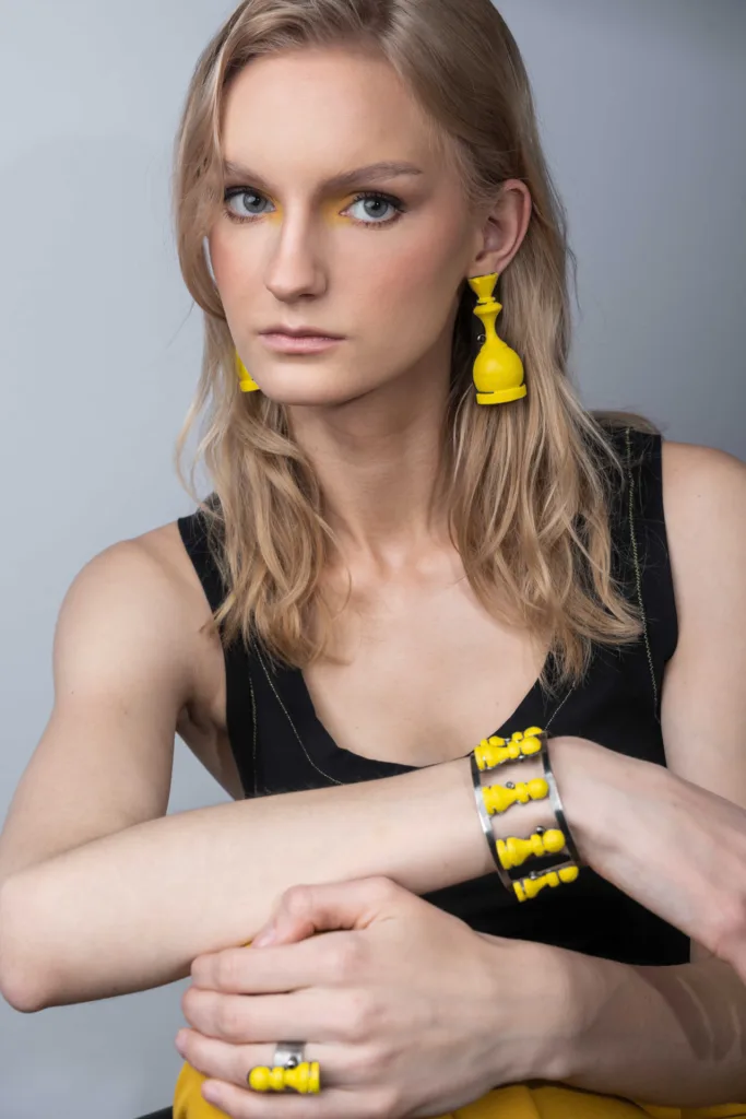 BrÃ¤ndioto Margit Paulini ehtekollektsioonist Å ahMat! modelliga, pildistas Mailis Vahenurm.